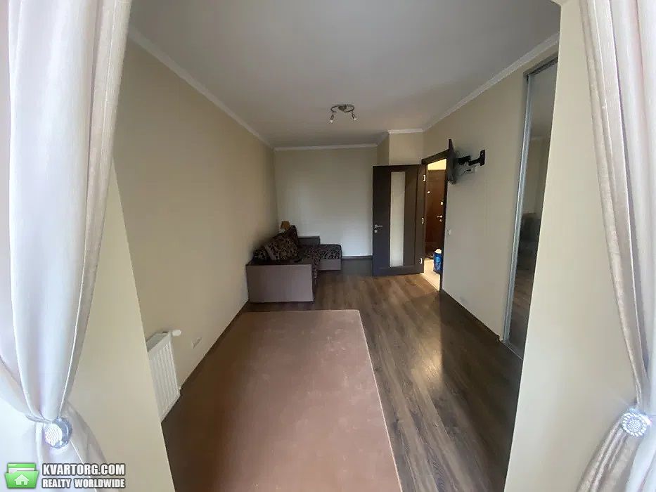 Rent out 1-room apartment. Львов,  Пулюя — photo 6
