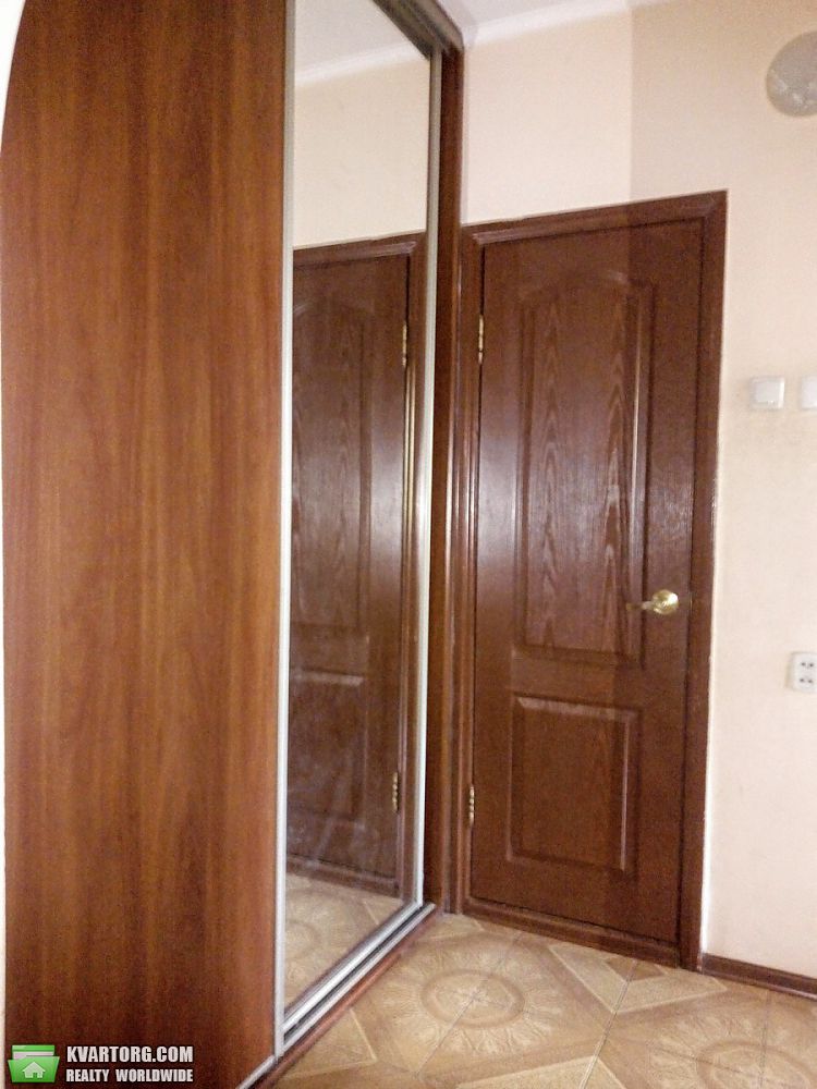 Rent out 2-room apartment. Киев,  Бальзака — photo 1