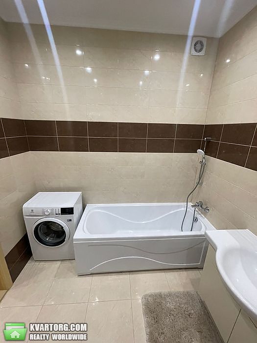Rent out 2-room apartment. Киев, Днепровская наб — photo 4