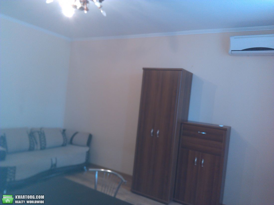 Rent out 1-room apartment. Киев,  Майорова — photo 1