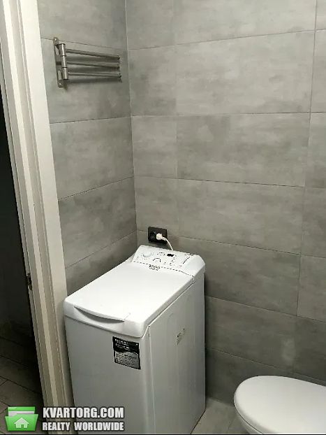 Rent out 1-room apartment. Киев,  Ясиноватский пер — photo 10