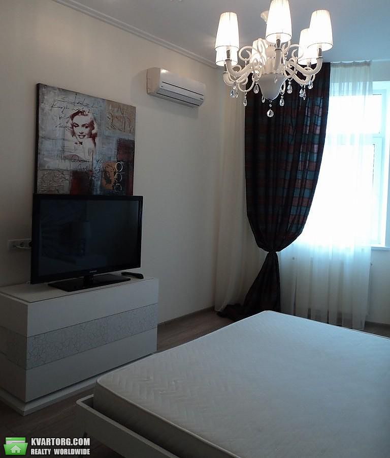 Rent out 2-room apartment. Киев,  Леси Украинки бул — photo 3