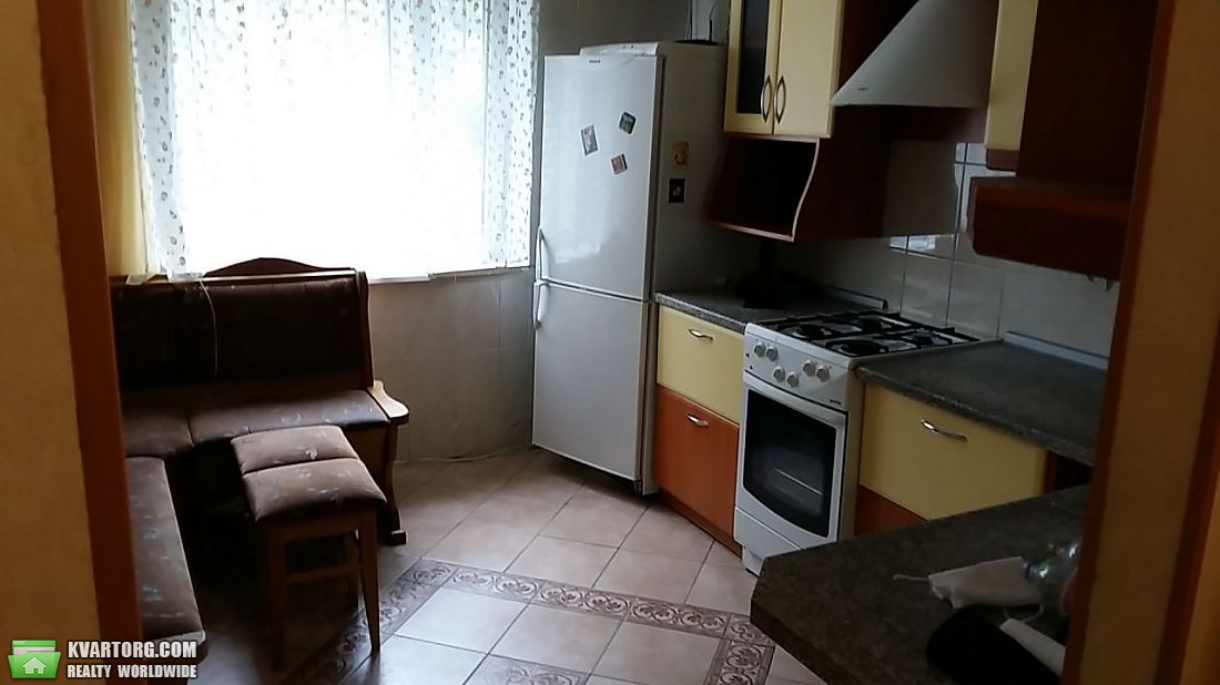 Sell 3-room apartment. Киев,  Семеновская — photo 1