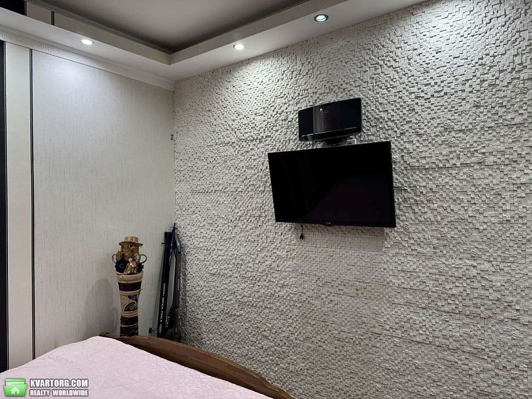Sell house. Киев, Івана Богуна — photo 2