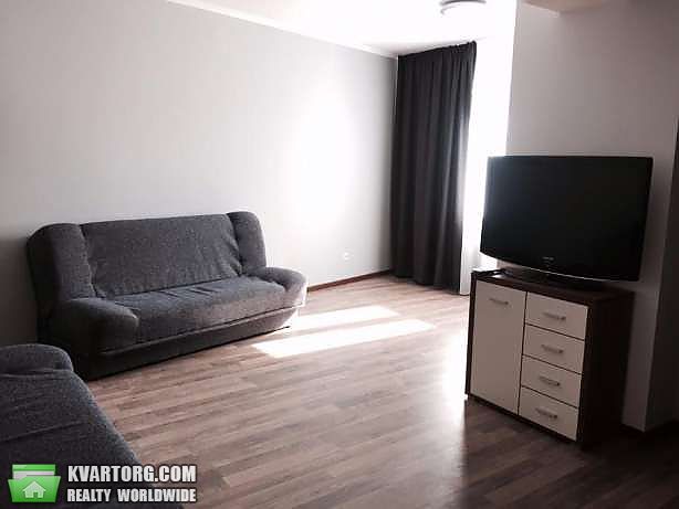 Rent out 3-room apartment. Киев,  Ямская — photo 2