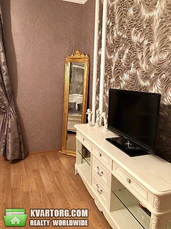 Rent out 2-room apartment. Киев, Коновальца — photo 3