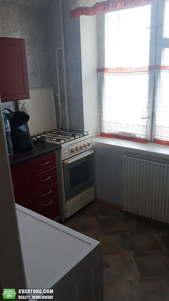Rent out 1-room apartment. Киев,  Гната Юры — photo 2