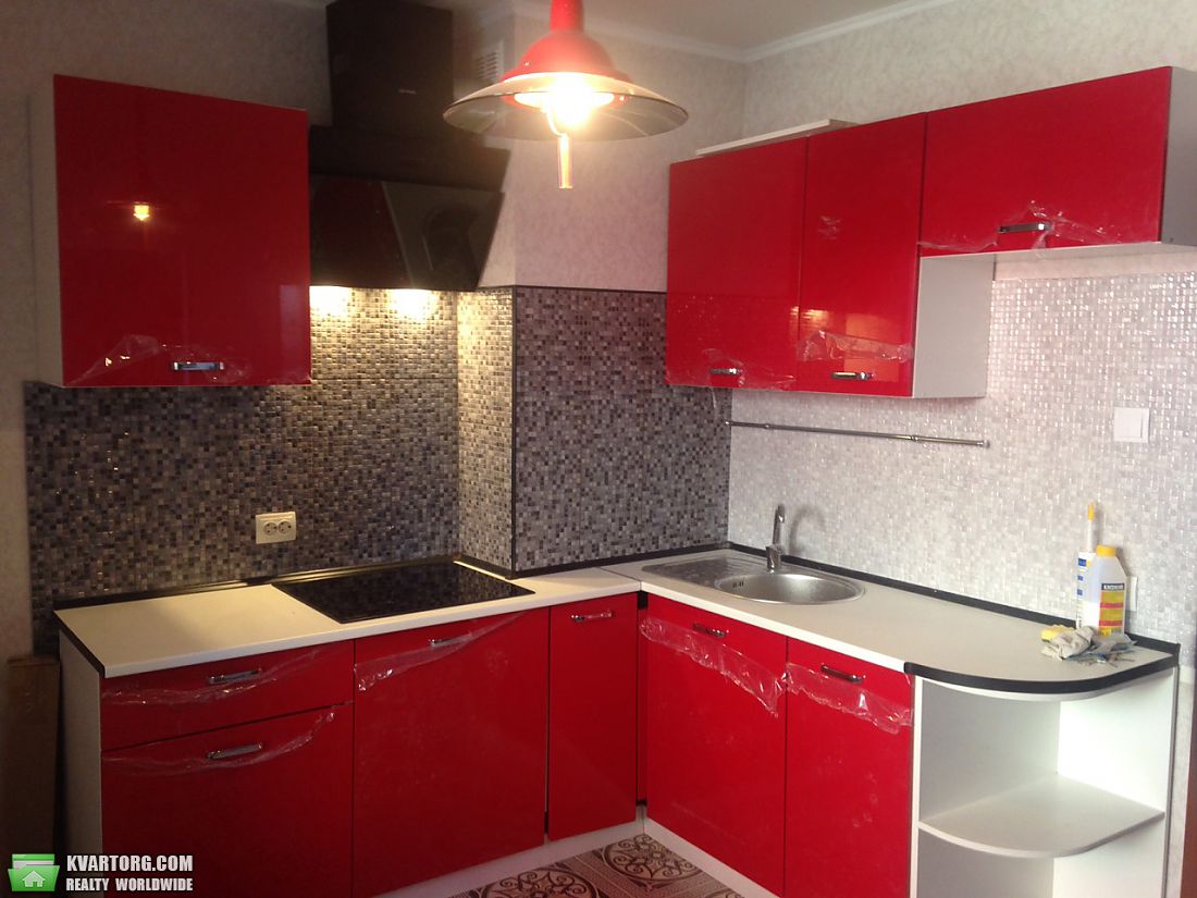 Rent out 1-room apartment. Киев,  Ясиноватский пер — photo 1