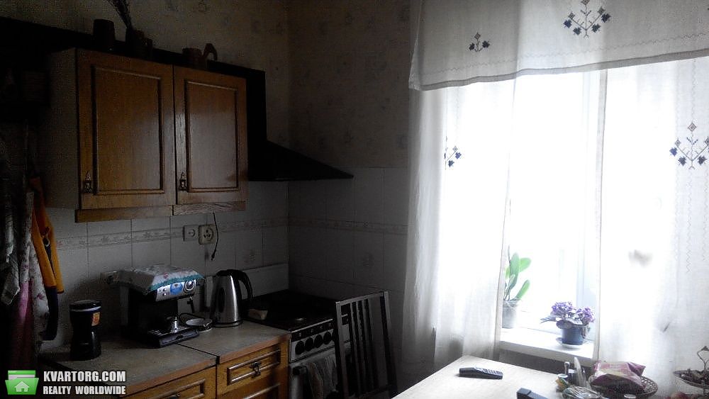 Sell 3-room apartment. Киев,  Лайоша Гавро — photo 2