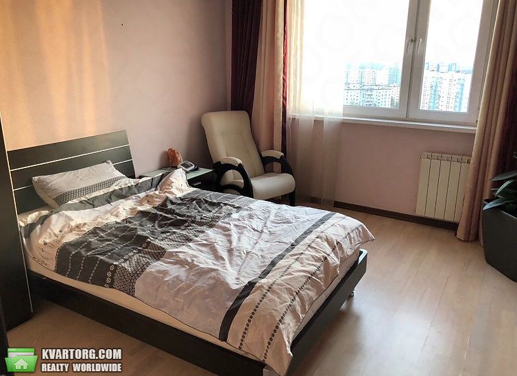 Rent out 5-room apartment. Киев,  Леси Украинки бул — photo 1