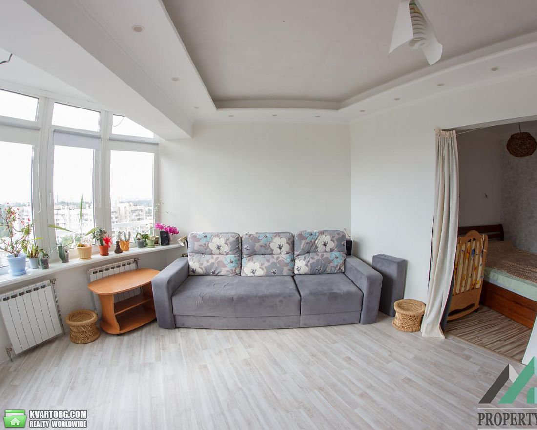 Sell 1-room apartment. Киев, Науки проспект — photo 1