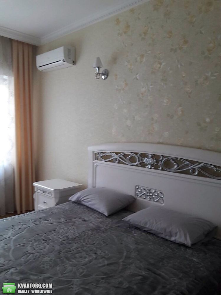 Rent out 2-room apartment. Одесса, Французский бульвар — photo 2