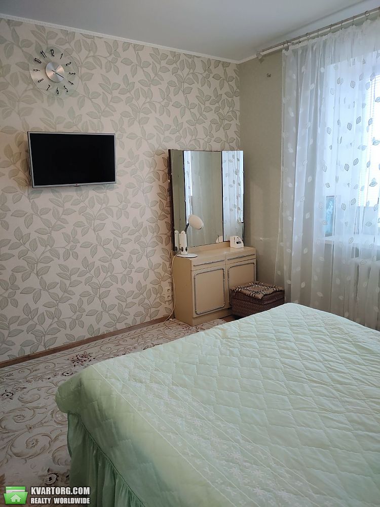 Rent out 3-room apartment. Киев,  Бориспольская — photo 2