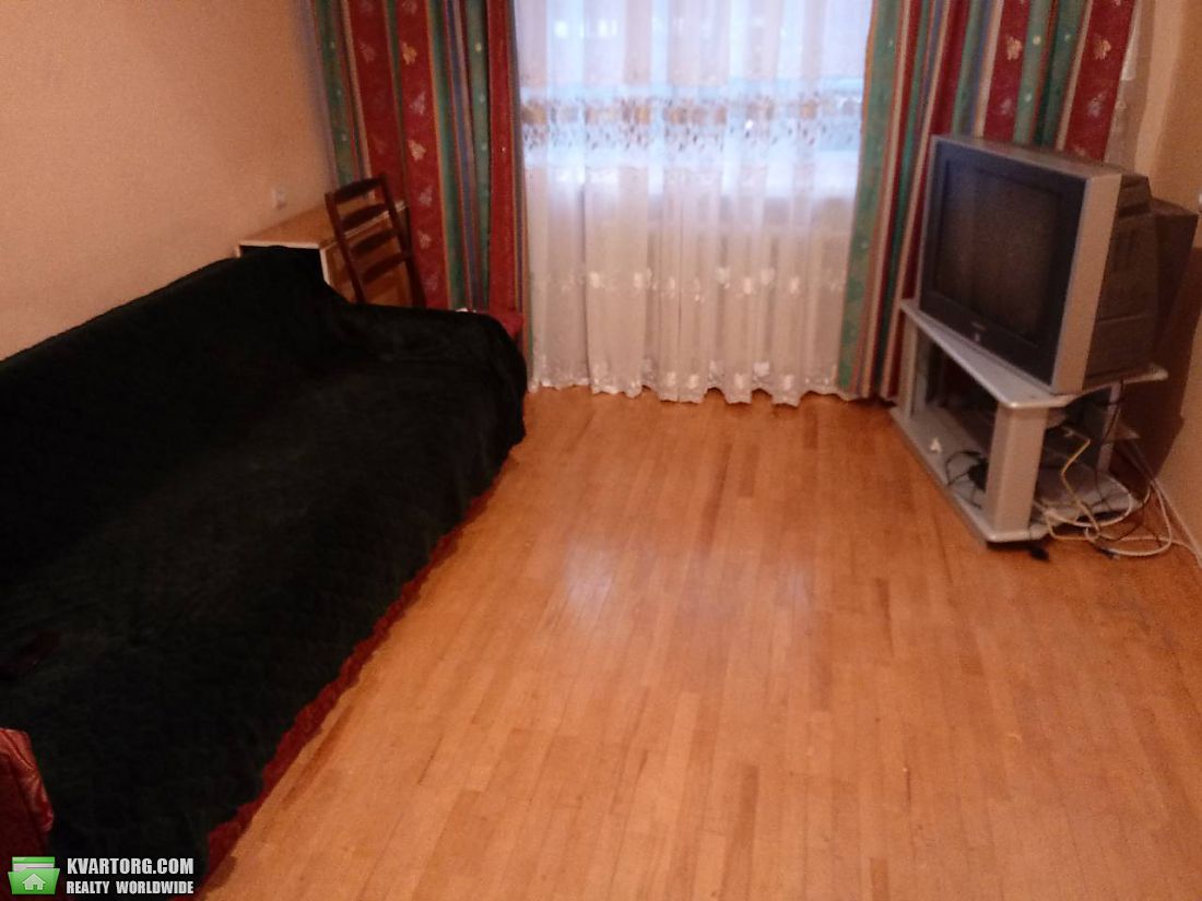 Rent out 2-room apartment. Киев,  Васильковская — photo 4