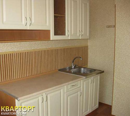 Rent out 1-room apartment. Киев, Урловская — photo 1