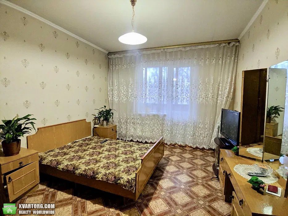 Sell 3-room apartment. Киев,  Жмеринская — photo 2