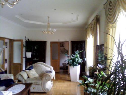 Sell house. Киев, Листопадная — photo 4