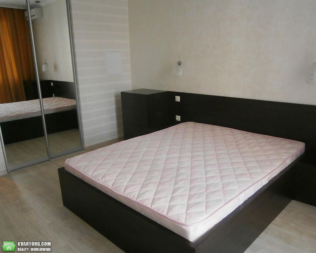 Rent out 2-room apartment. Киев,  Механизаторов — photo 7