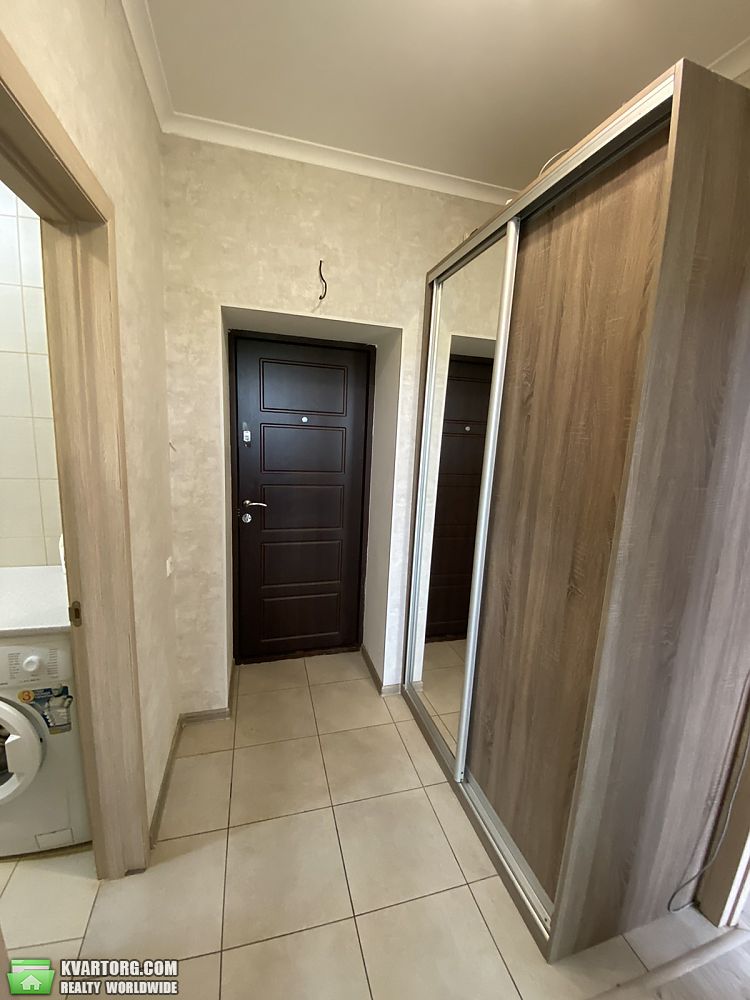Rent out 1-room apartment. Киев, Львовская — photo 4