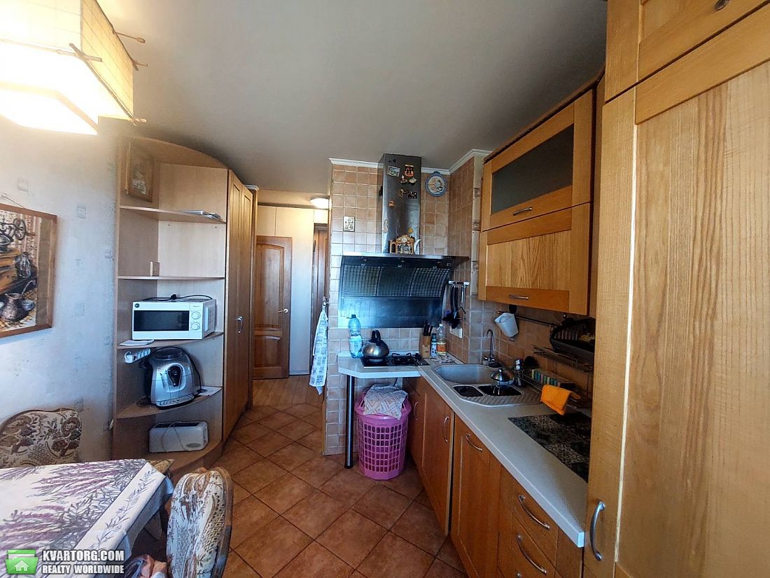 Rent out 3-room apartment. Киев, Варязький (Бехтерівський) — photo 1