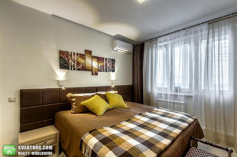 Rent out 1-room apartment. Харьков, Красношкольная набережная — photo 4