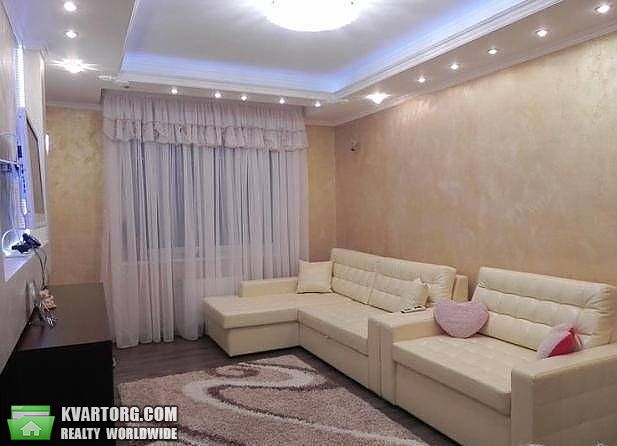 Rent out 2-room apartment. Киев,  Чавдар — photo 1