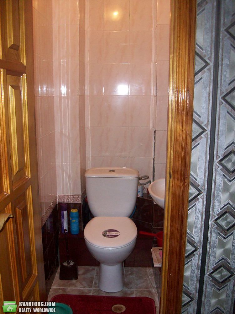 Rent out 2-room apartment. Киев,  Лаврухина — photo 10