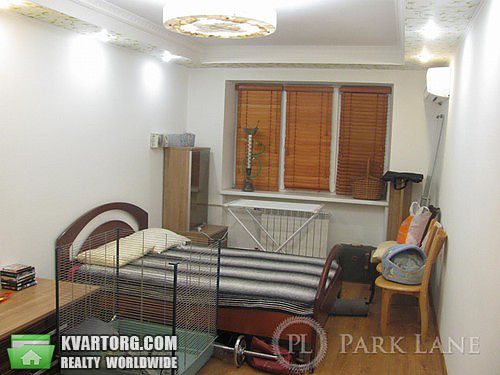 Sell 2-room apartment. Киев, Почайнинская — photo 1