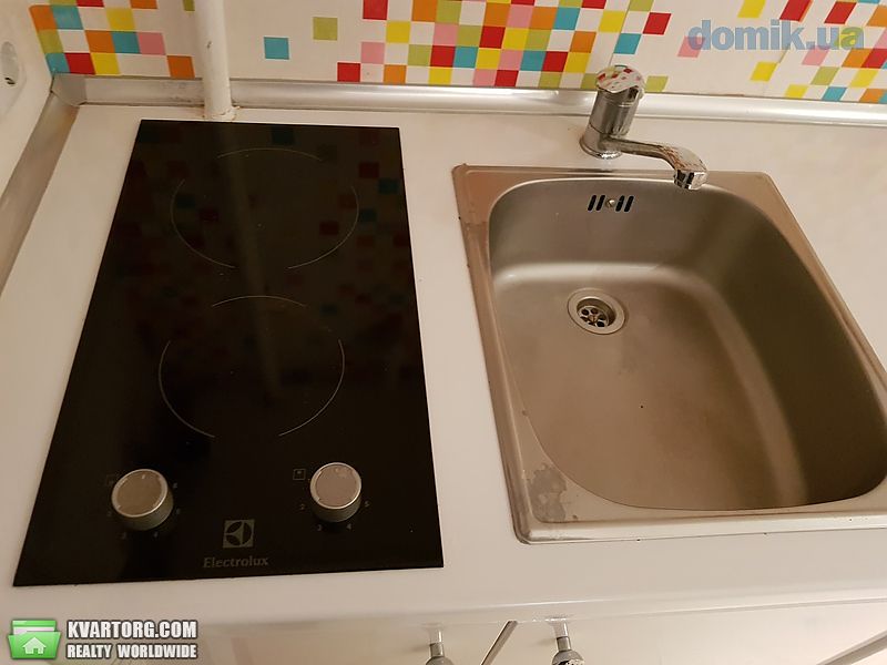 Rent out 1-room apartment. Киев, Волынская — photo 9