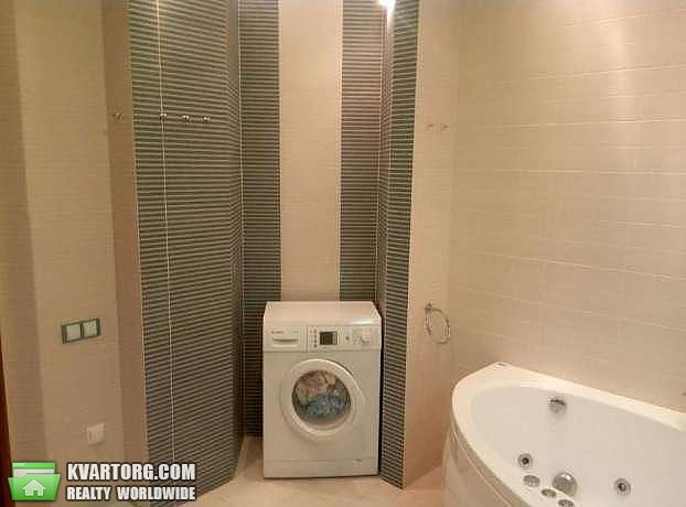 Rent out 2-room apartment. Киев, Приорская ул. — photo 10
