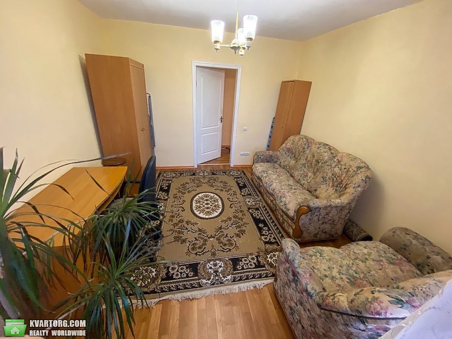 Rent out 2-room apartment. Киев,  Братиславская — photo 3