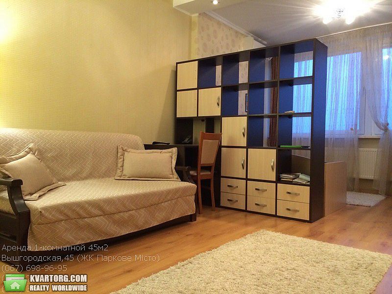Rent out 1-room apartment. Киев, Вышгородская — photo 3