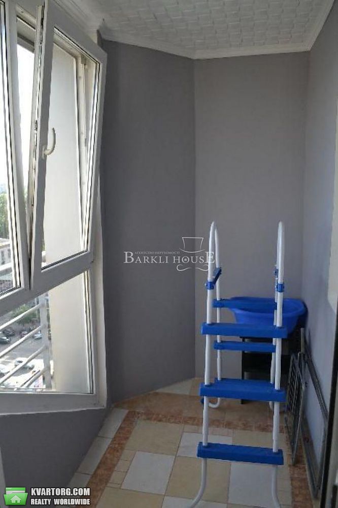 Rent out 3-room apartment. Киев,  Гетьмана — photo 10