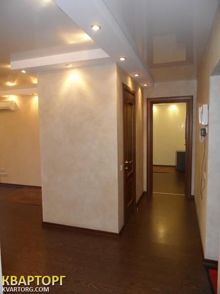Rent out office. Киев, Рыбальская — photo 1