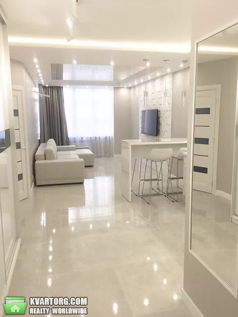 Rent out 2-room apartment. Киев, кубанская — photo 1