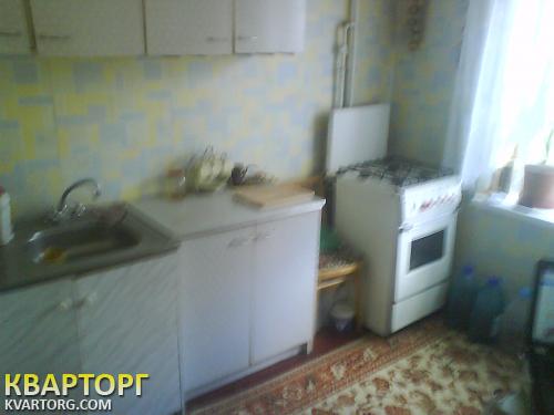 Rent out 1-room apartment. Киев,  Лукьяновская — photo 1