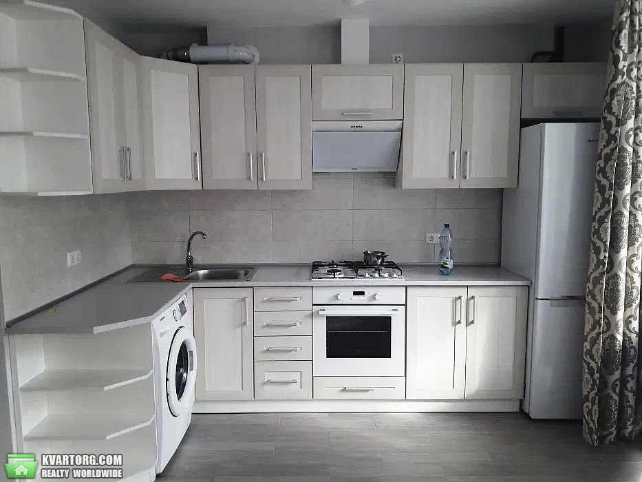 Rent out 1-room apartment. Львов, Шевченка — photo 1