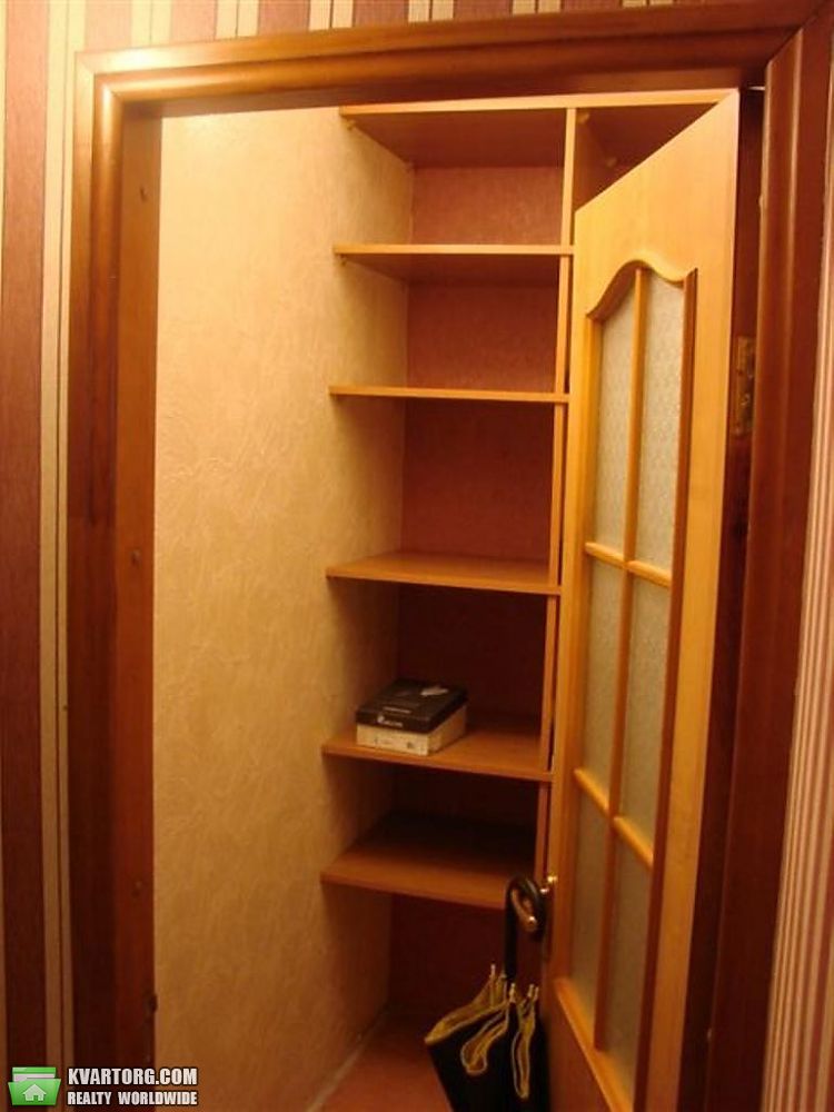 Rent out 3-room apartment. Киев,  Туровская — photo 8