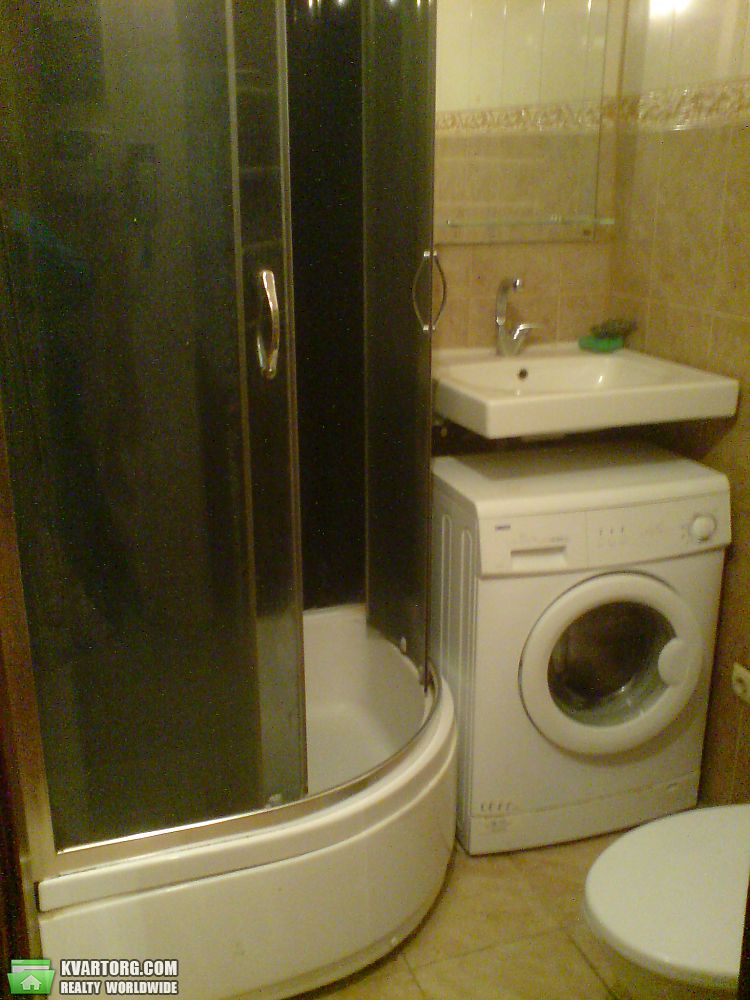 Rent out 1-room apartment. Киев,  Дегтяревская — photo 6