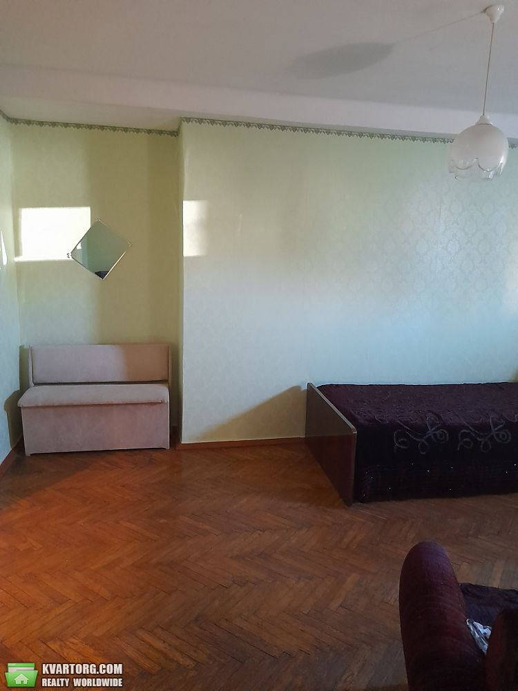 Rent out 2-room apartment. Киев,  Дарницкий бул — photo 4