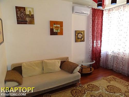 Rent out 3-room apartment. Одесса, Среднефонтанская 19Б — photo 1