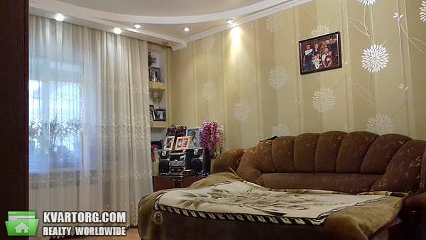 Sell 2-room apartment. Киев,  Героев Днепра — photo 1