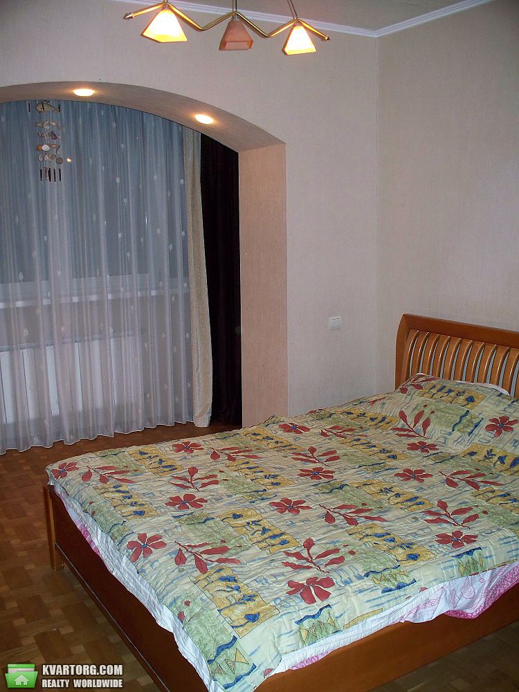 Rent out 3-room apartment. Киев,  Драгоманова — photo 7