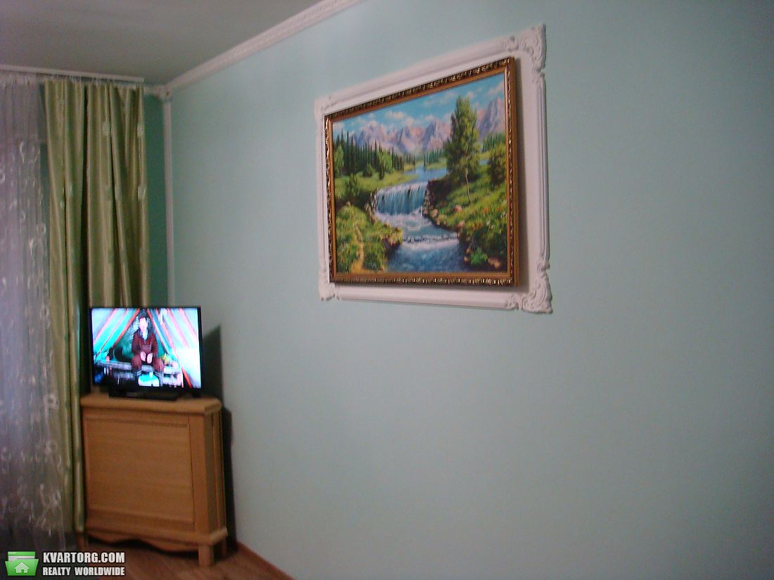 Sell 3-room apartment. Киев,  Симиренко — photo 2