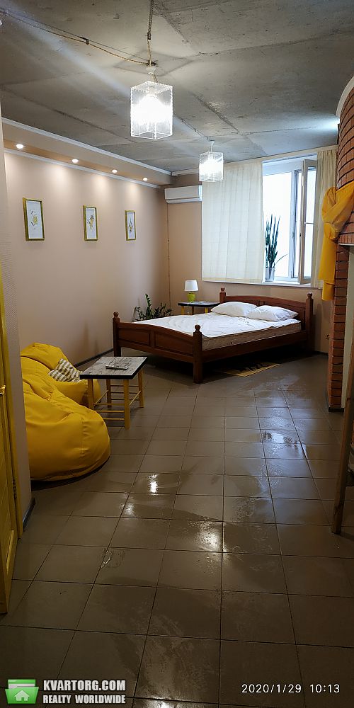 Rent out 1-room apartment. Киев,  Чавдар — photo 1