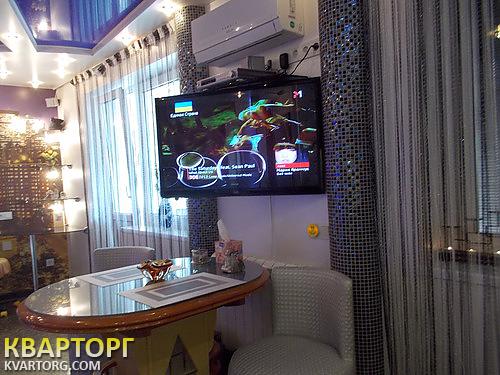 Rent out 2-room apartment. Харьков,  Петровского — photo 1