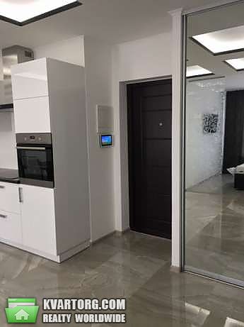 Rent out 2-room apartment. Киев,  Заречная — photo 5