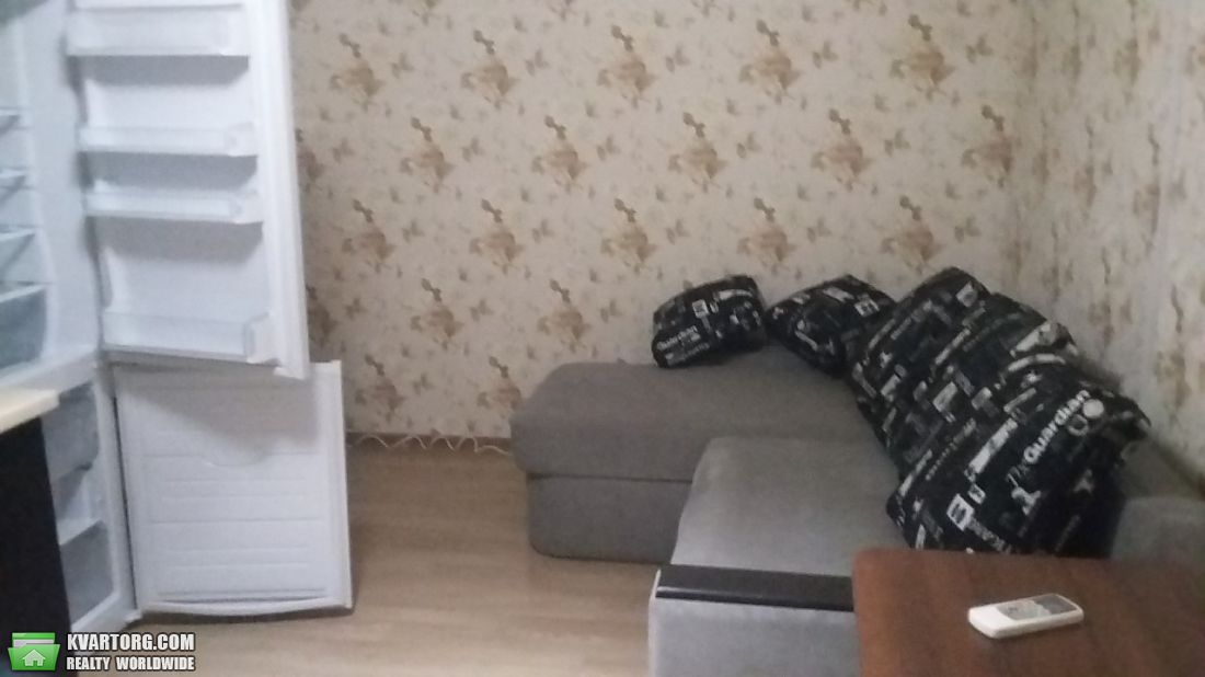 Rent out 1-room apartment. Киев,  Олевская — photo 5