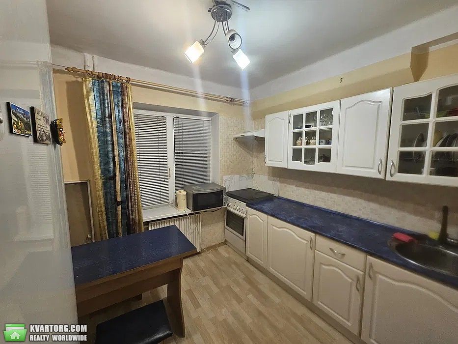 Rent out 1-room apartment. Киев, Оболонский пр — photo 1