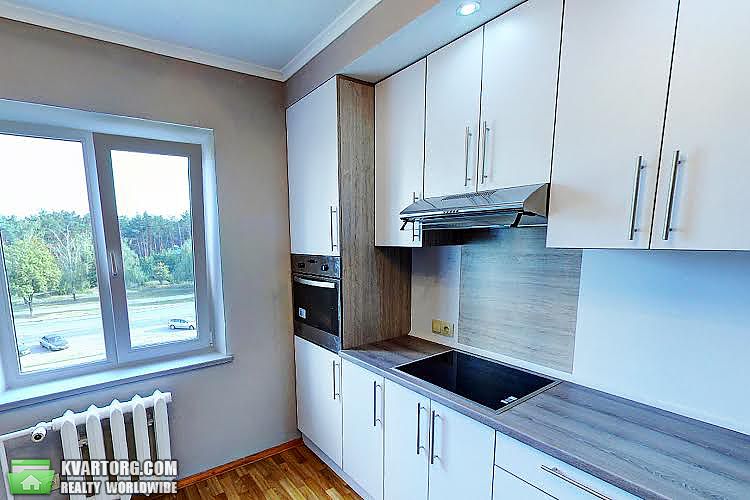 Sell 2-room apartment. Киев,  Лесной пр — photo 1